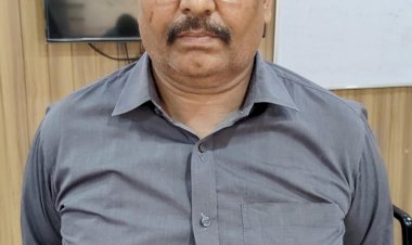 रिश्वत लेते रंगे हाथों धरे गए अमीन साहब, कैंटीन में चल रही थी 'फाइल खिसकाने' की डील!
