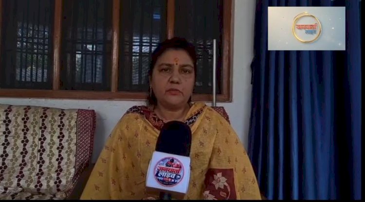 क्यारा बीईओ की अद्भुत वर्णमाला, शिक्षिका की टूटी उंगली में दिखा कदाचार, न्याय मांगना बना अवांछित इच्छा